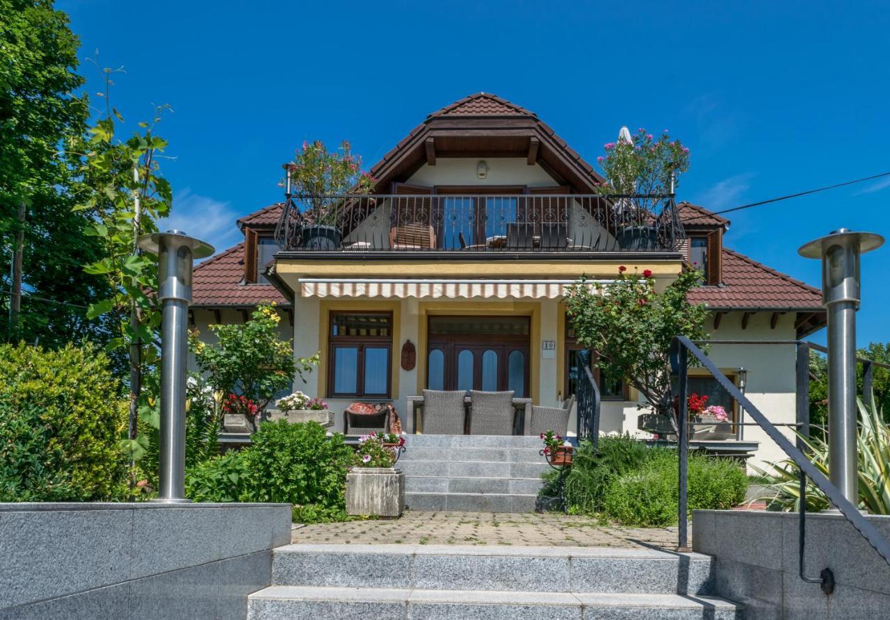 Mikes Vendeghaz Hotel Balatonfüred Екстериор снимка