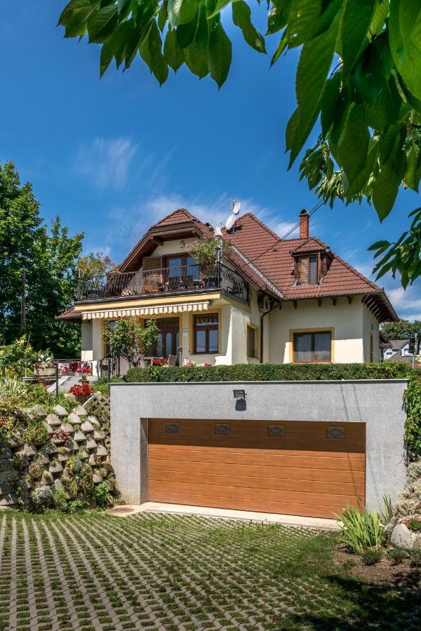 Mikes Vendeghaz Hotel Balatonfüred Екстериор снимка